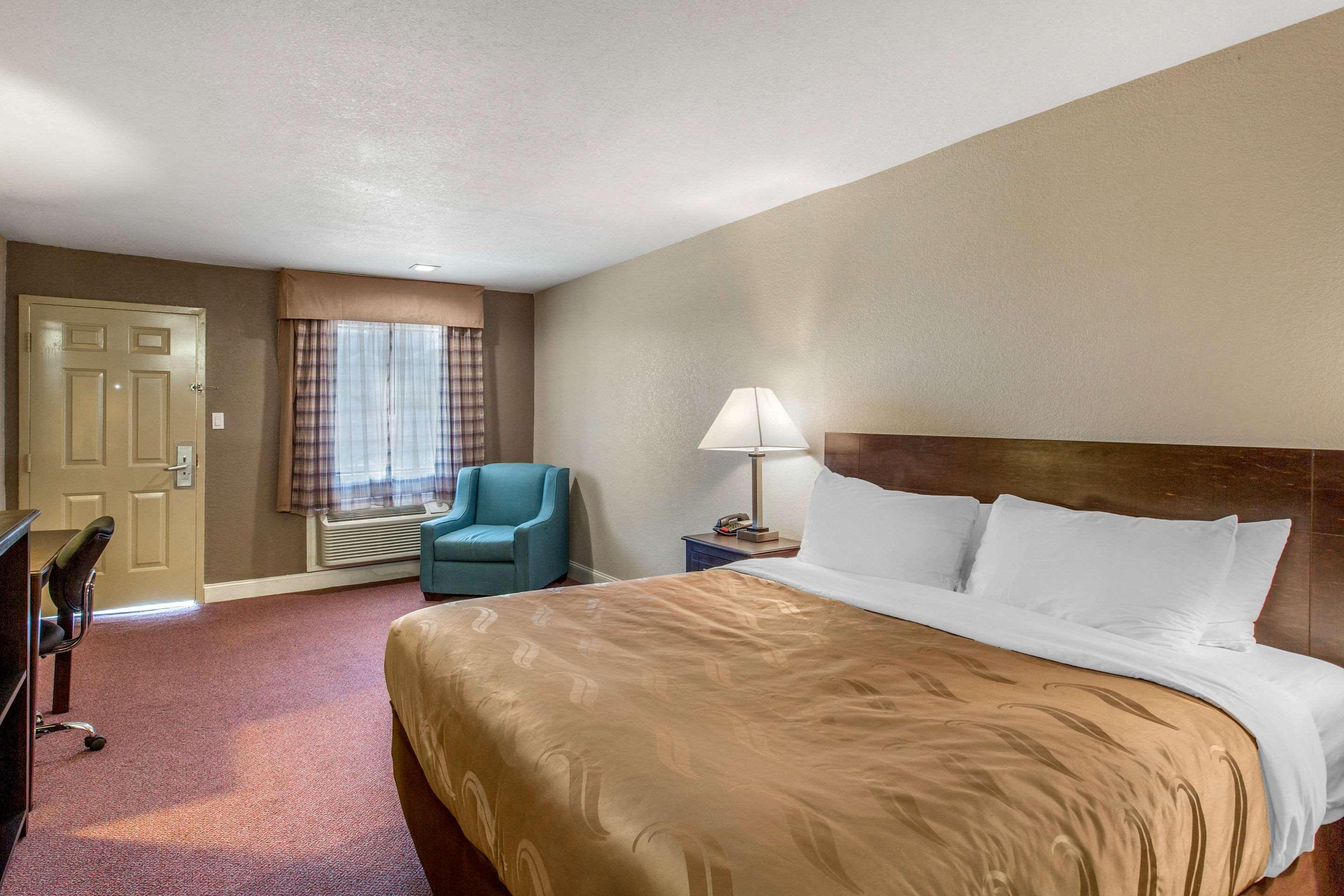 Quality Inn And Suites Port Arthur Nederland Bagian luar foto
