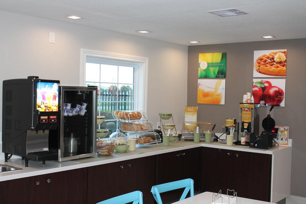 Quality Inn And Suites Port Arthur Nederland Bagian luar foto