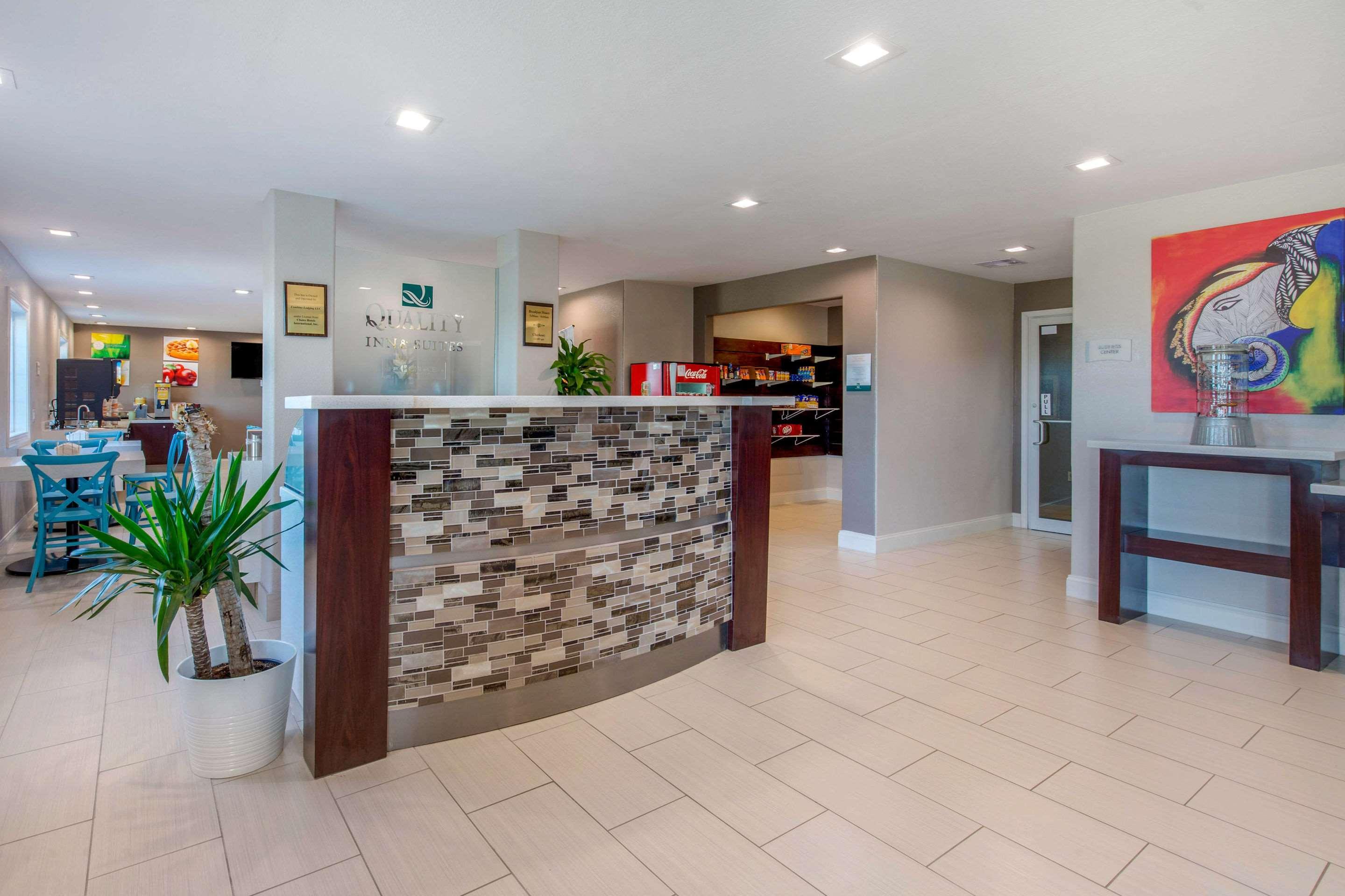 Quality Inn And Suites Port Arthur Nederland Bagian luar foto