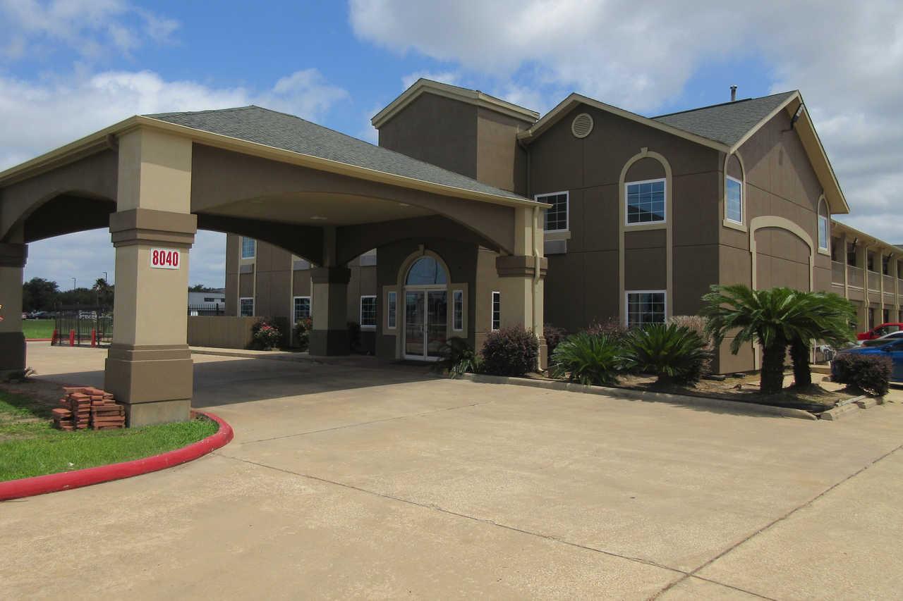Quality Inn And Suites Port Arthur Nederland Bagian luar foto